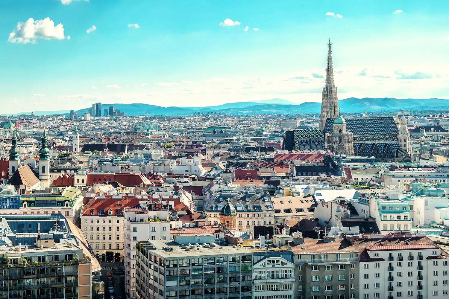 granddanube_ss_149534228_ViennaSkyline_gallery